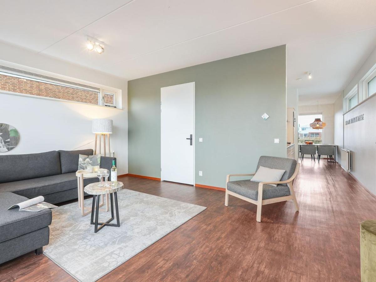 Luxury 4-Person Residence In The Holiday Park Landal Esonstad Anjum Zewnętrze zdjęcie